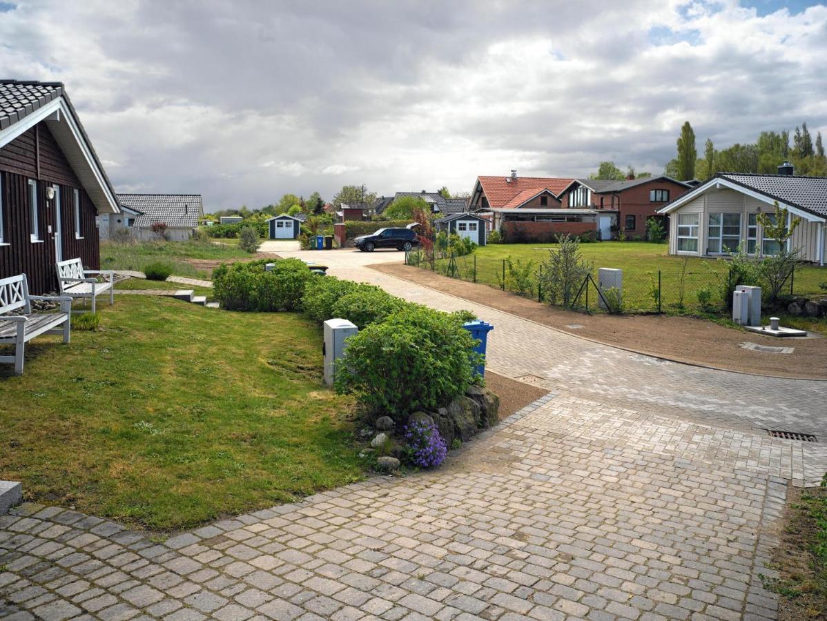 Daenische Ferienhaeuser Am Salzhaff Haus Vogelparadies Poel Exterior foto